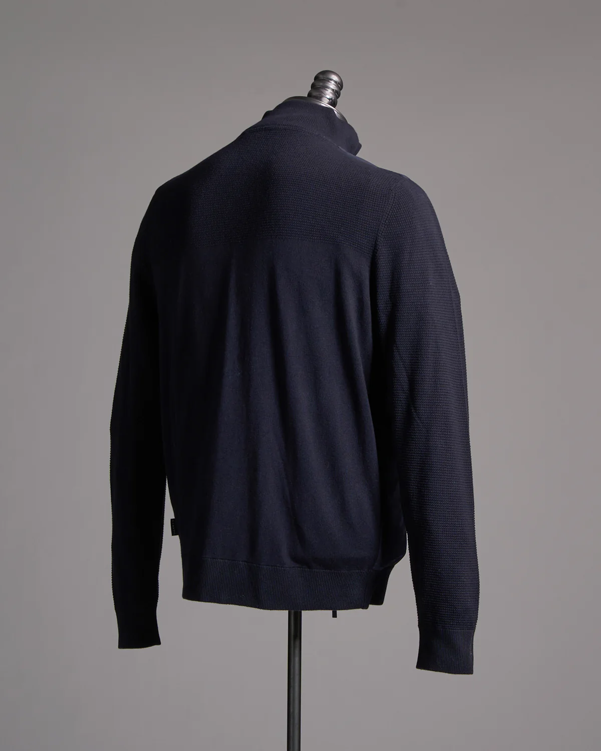 Lightweight Hybrid Sweater Jacket - Image 5