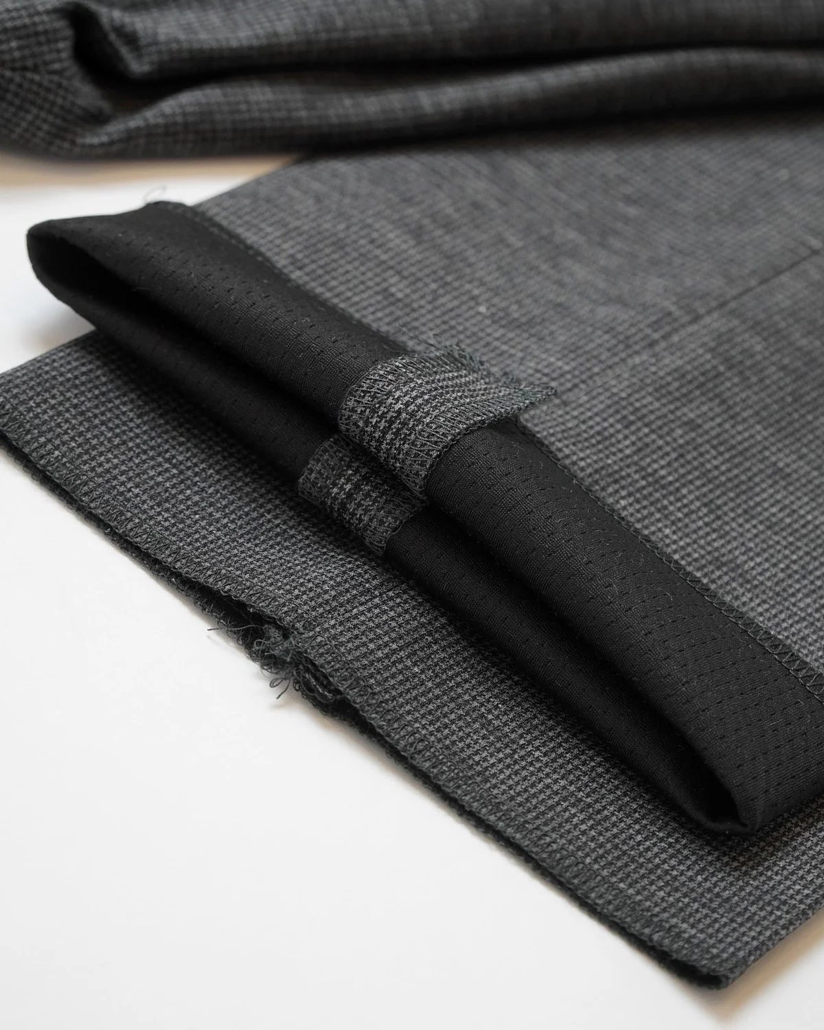 'Chameleon' Houndstooth Jersey Pants - Image 3
