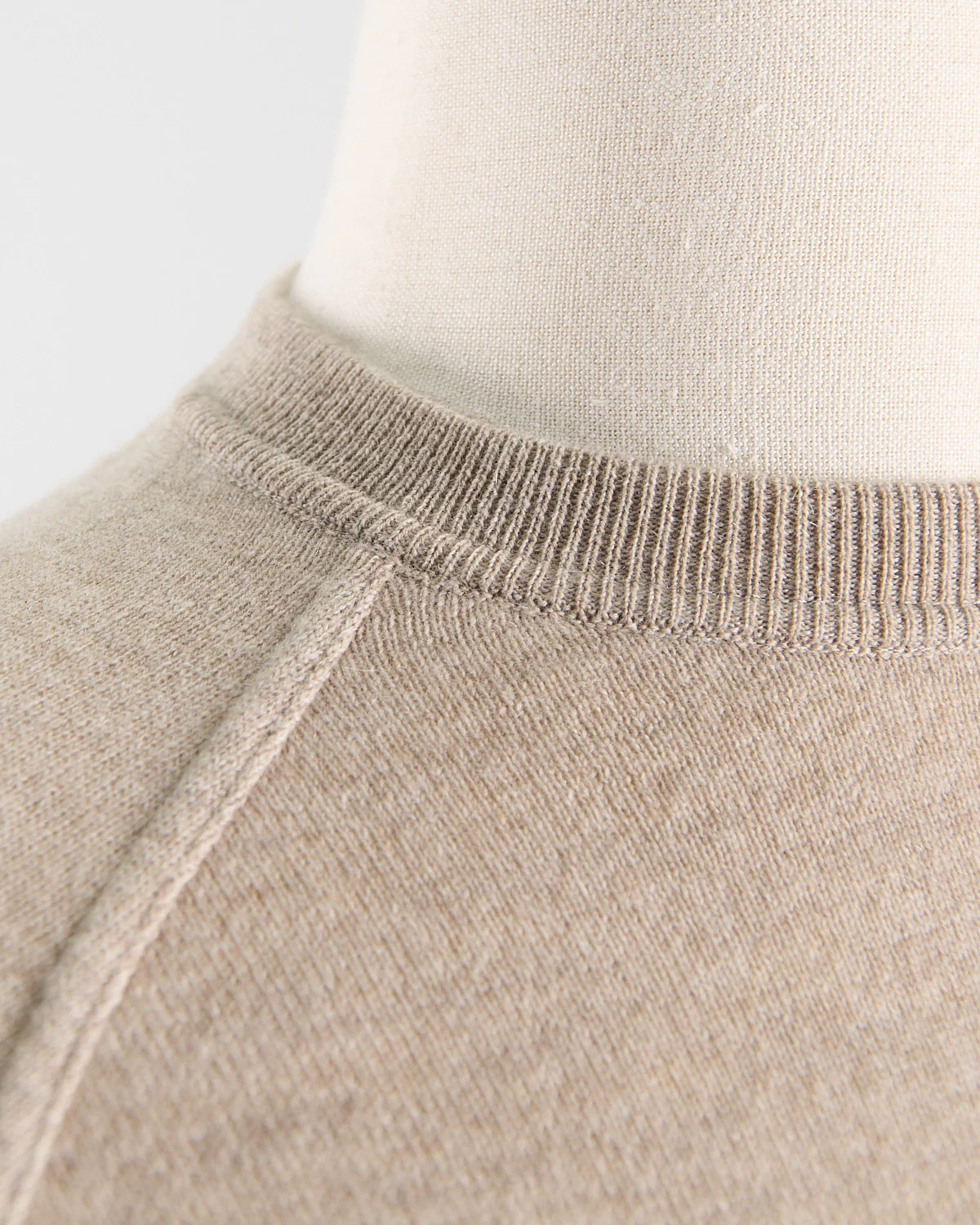 Wardrobe Staple Cashmere Blend Raglan Crewneck Casual Sweater - Image 5