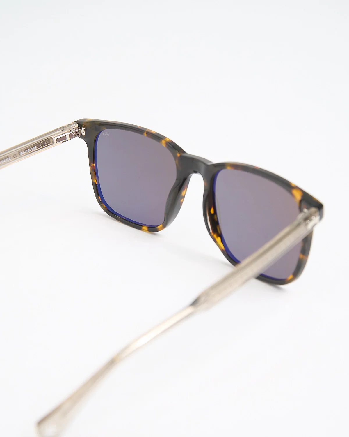 Two-Tone Havana Classic SJV557 Sunglasses - Image 2