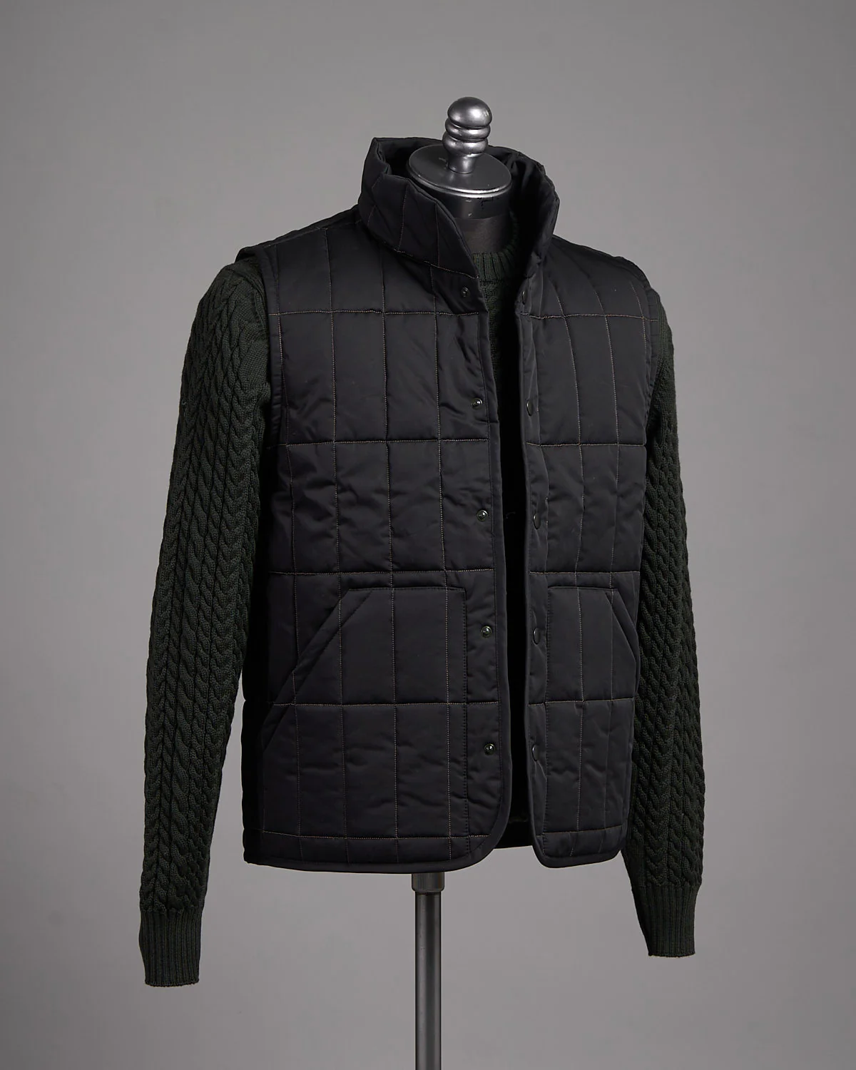 Rectangle Quilt Brisbane Moss Cotton 100G Wadded High Neck Vest - Image 4