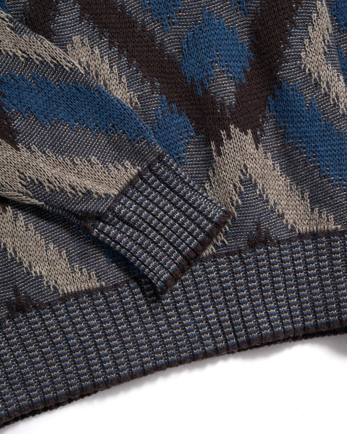 5 Gauge Merino Wool Fil A Fil Ikat Argyle Crewneck Sweater - Image 2